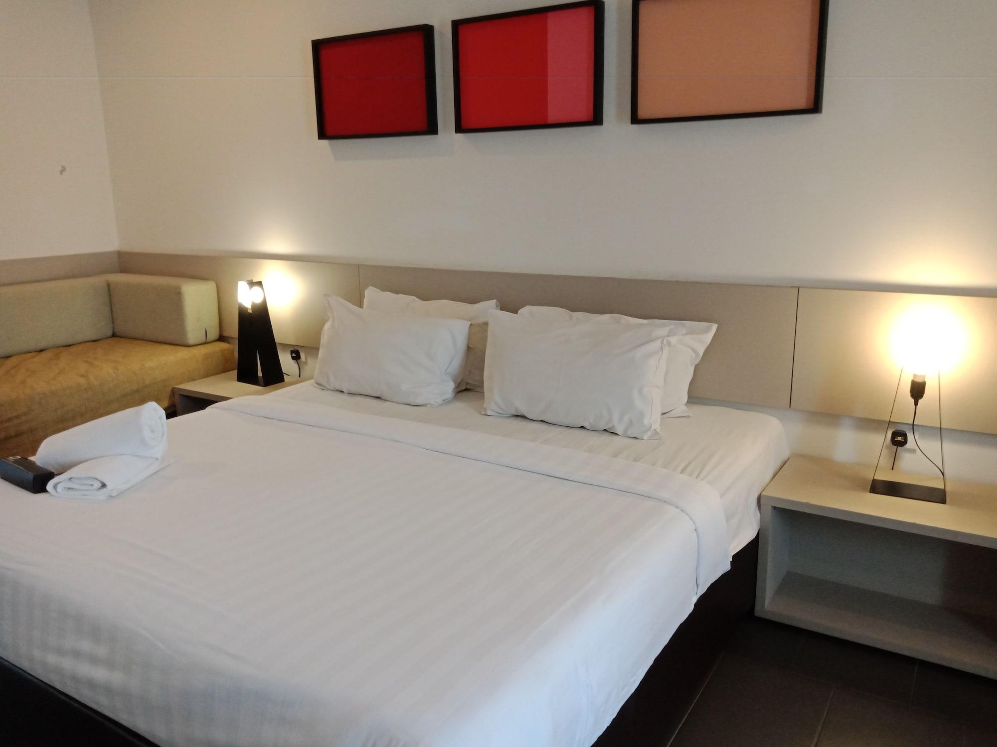 โอบูทิก สวีท โฮเต็ล แอท บันดา อุตามา Hotel เปอตาลิงจายา ภายนอก รูปภาพ