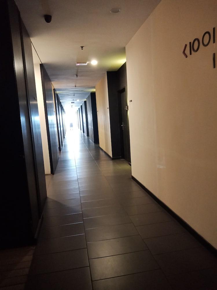 โอบูทิก สวีท โฮเต็ล แอท บันดา อุตามา Hotel เปอตาลิงจายา ภายนอก รูปภาพ
